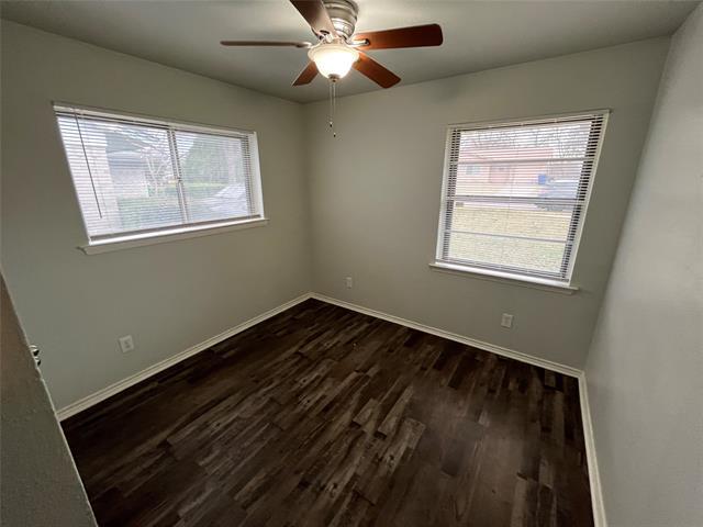 Building Photo - 1841 S Perry Rd