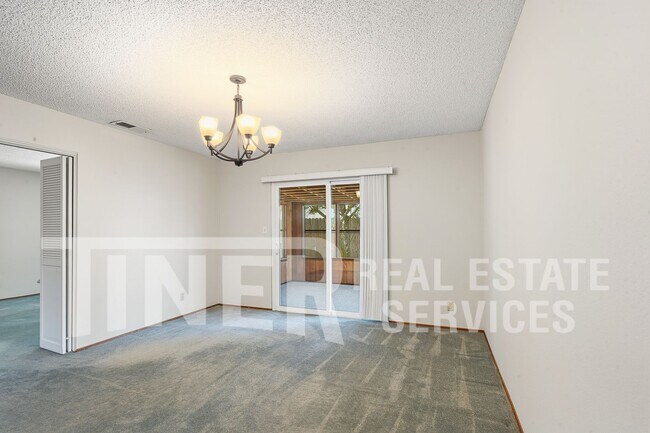 Building Photo - 2616 Luveta Way