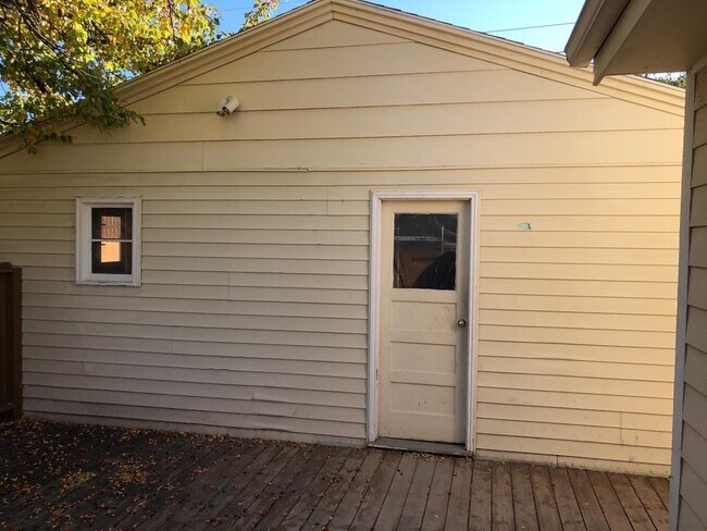 Building Photo - 1513 Wilder Ave