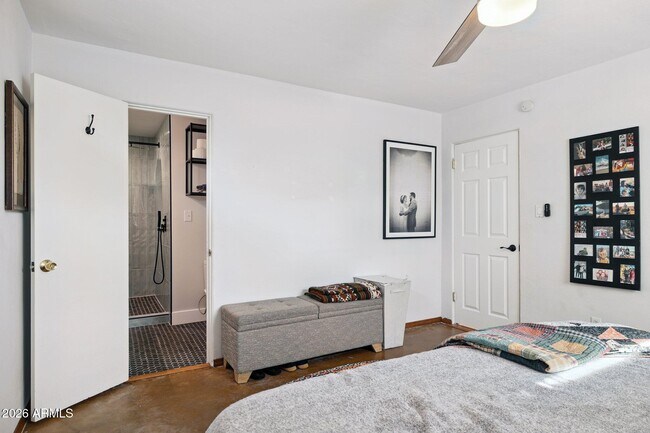 Building Photo - 6721 N 12th Wy