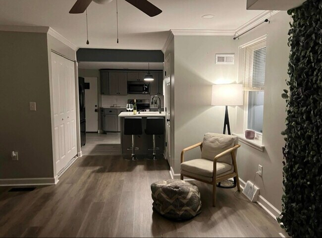 Building Photo - 2633 Fillmore St