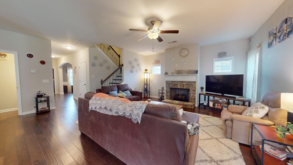 Building Photo - Very Well Maintained Home in East Richland S/D