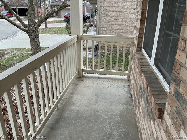 Building Photo - 48161 Nottinghill Ln