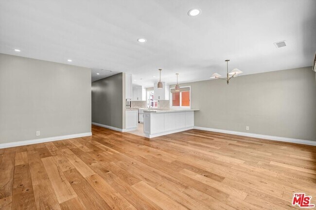 Building Photo - 2855 Dunleer Pl