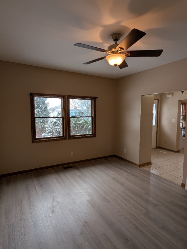 Building Photo - 604 Wilmot Ave