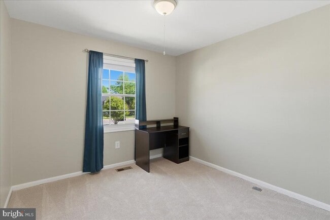 Building Photo - 8582 Adamson St