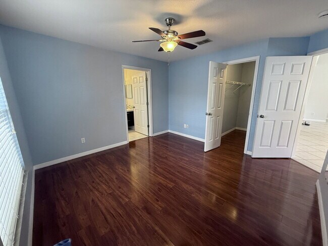 Building Photo - 1084 Amanda Kay Cir