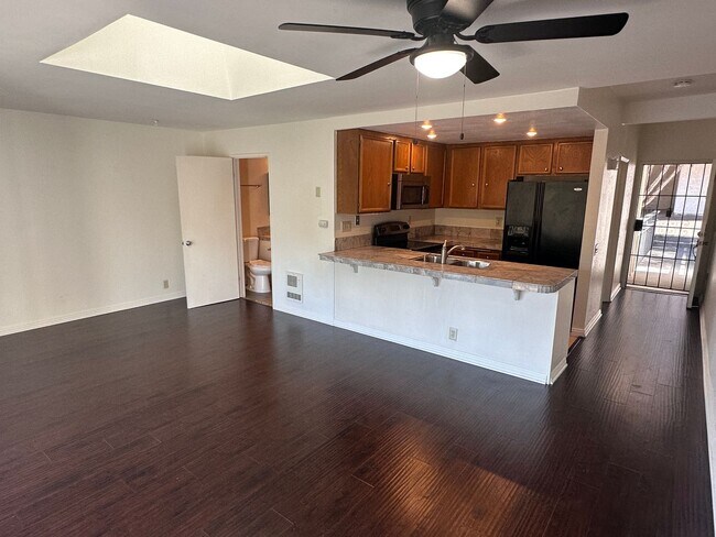 Building Photo - 34th Street Condo