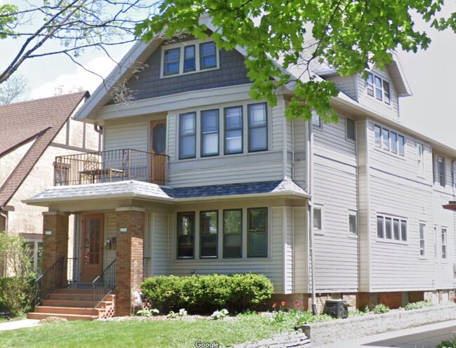 Building Photo - 2370 N 59th St