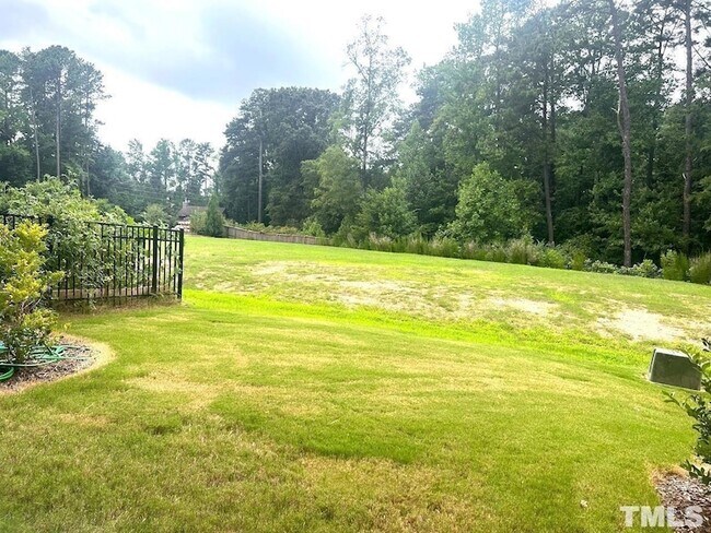 Building Photo - 822 Amley Pl