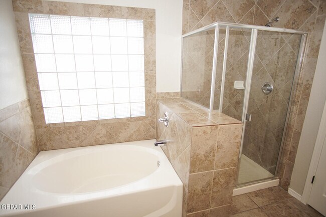 Building Photo - 14206 Otter Point Ct
