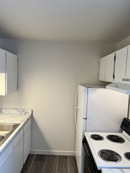 Building Photo - 3303 Myers Ct