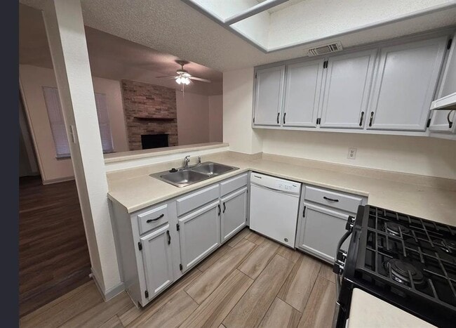 Building Photo - 12302 Los Indios Trail