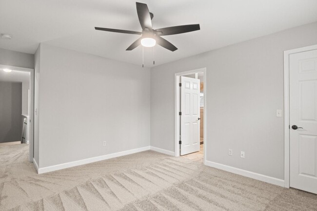 Building Photo - Spacious Home near Downtown Apex!