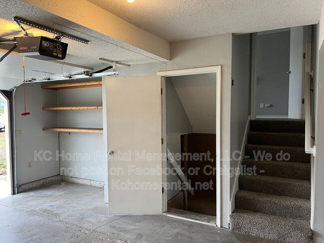 Building Photo - 1416 SE 7th Pl