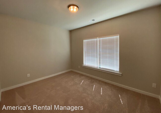 Building Photo - 4 br, 2 bath House - 170 Ridge View Circle