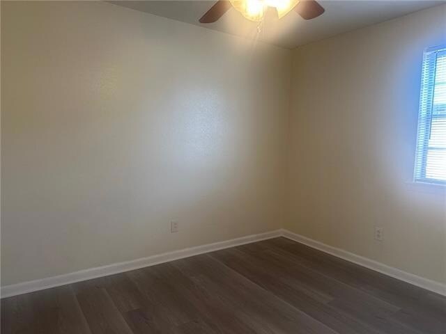 Building Photo - 2909 Lake Villa Dr