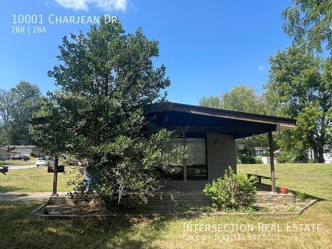 Building Photo - 10001 Charjean Dr