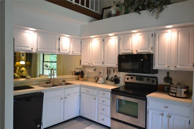 Building Photo - 112 Lindsay Ln