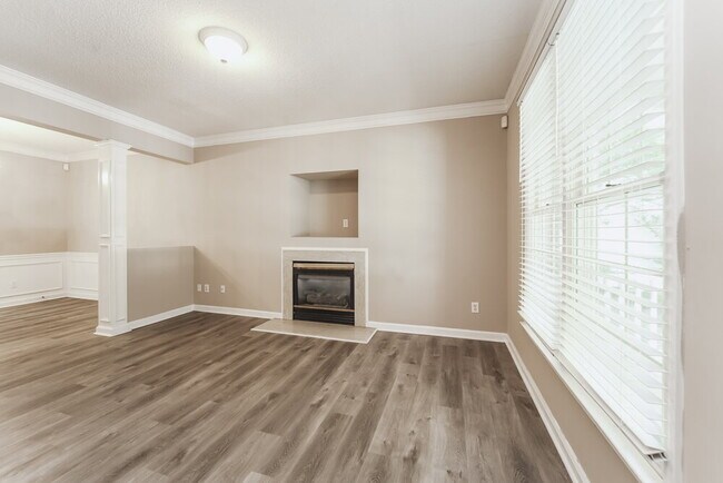 Building Photo - 3226 Burkston Rd