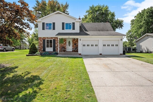 Primary Photo - 5401 Woodbury Hills Dr