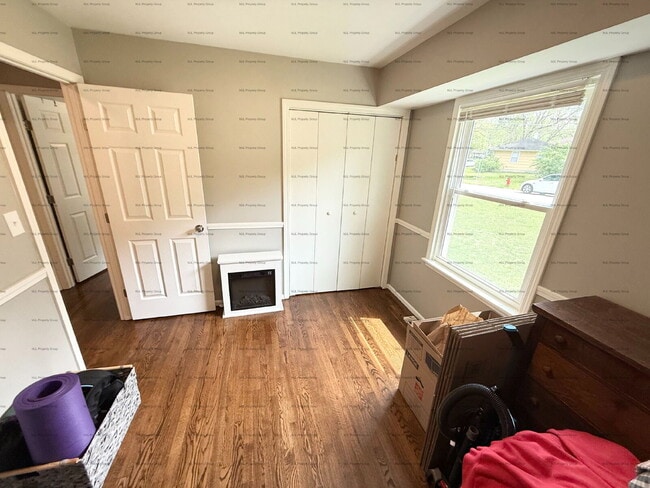 Building Photo - Beautiful 3 Bedroom / 3 bathroom Home Ready May 7th