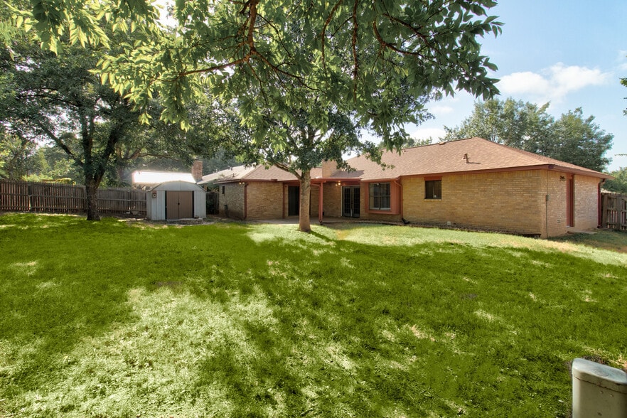 Building Photo - 8039 Misty Park St