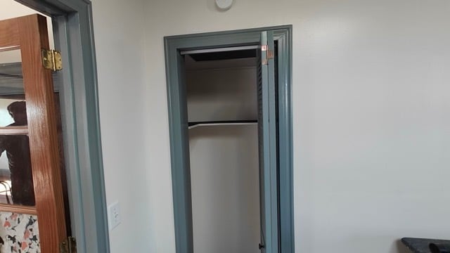 Kitchen pantry - 3334 Elmwood Ave