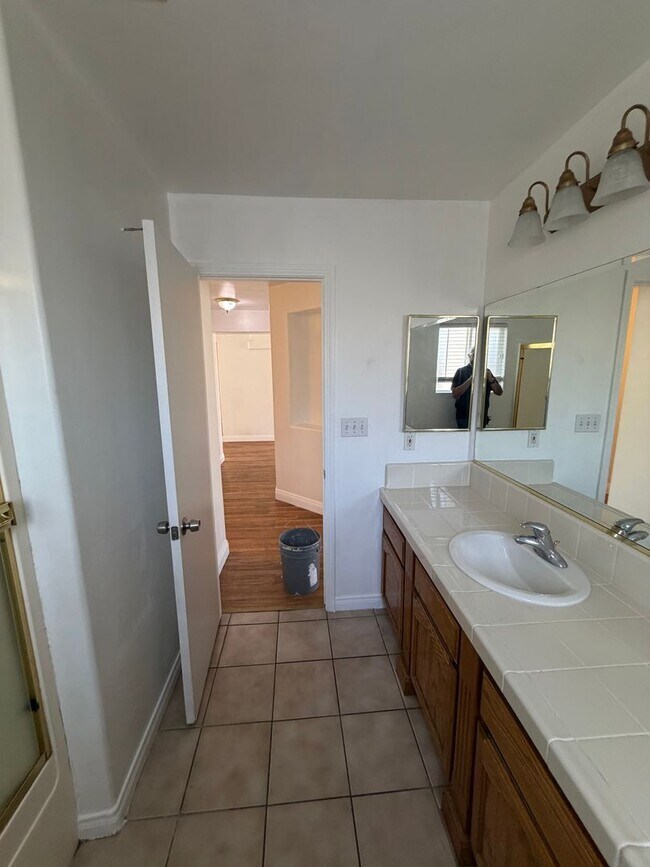 Building Photo - 5800 Potenza Ln