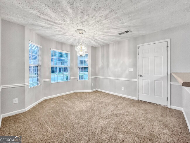 Building Photo - 400 Crestfield Cir