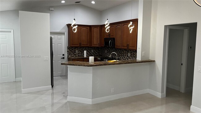 Building Photo - 1428 Majesty Terrace