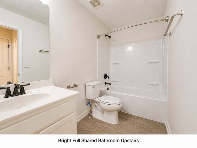 Building Photo - End Unit Townhome in Brookview Subdivsion in North Forsyth