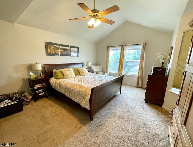 Building Photo - 67 Woodmont Dr
