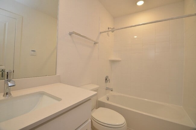 Building Photo - 31103 Warwick Coast Ct