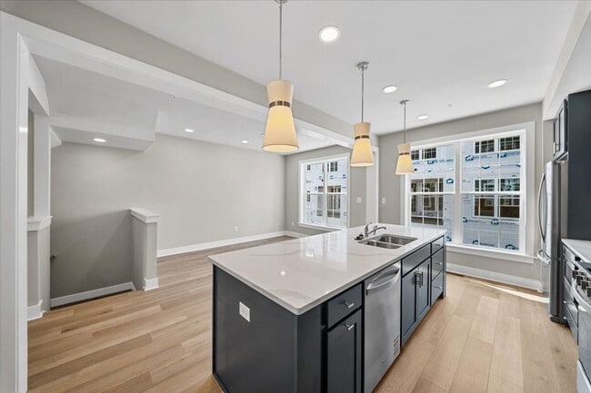 Building Photo - Brand New Luxury Townhome for LEASE