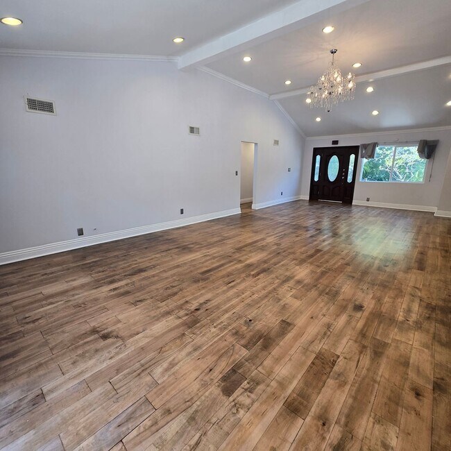 Building Photo - “Spacious West LA 3-Bedroom Home with Private Backyard & Modern Upgrades