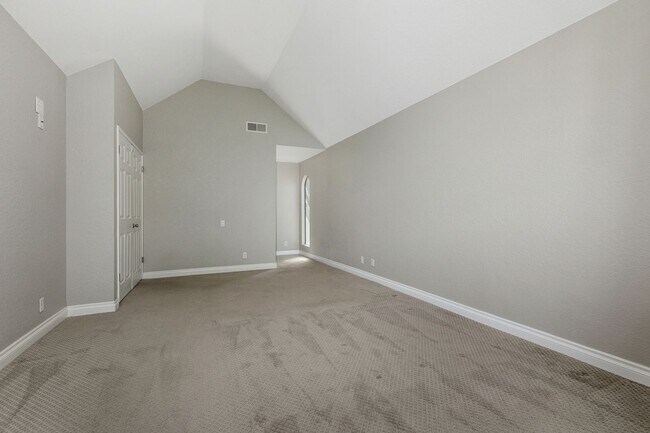 Building Photo - 109 Avenida Mesita