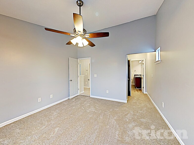 Building Photo - 293 Lossie Ln