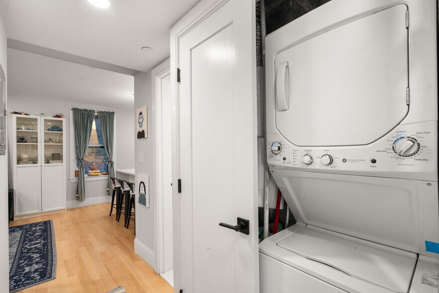 Building Photo - 12 Lamson Ct