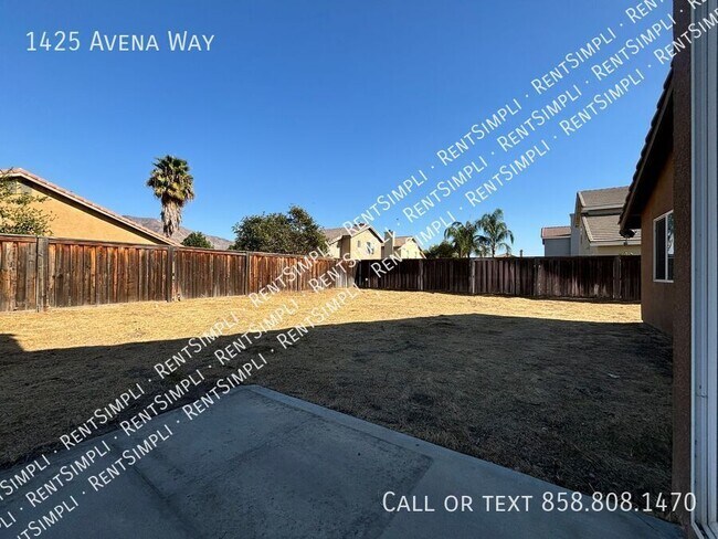 Building Photo - 4 BD 3 BA  San Jacinto Home.