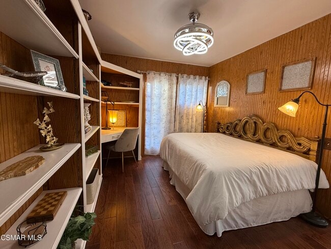 Building Photo - 379 S Greenway Ave