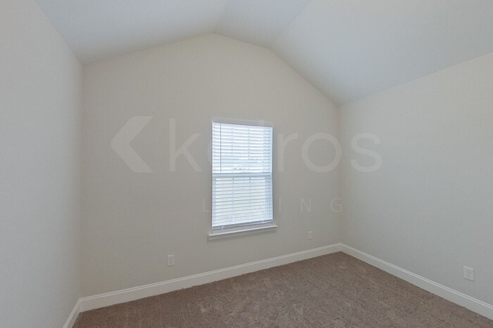 Building Photo - 106 Western Red Cedar Dr