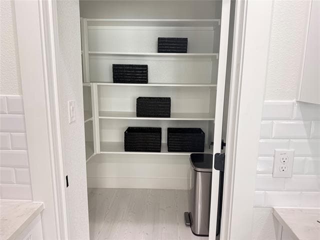 Building Photo - 7207 Mohawk Dr