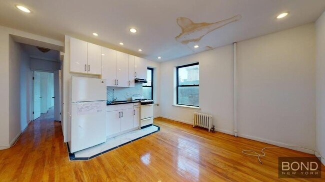 Primary Photo - 3 bedroom in Manhattan NY 10003