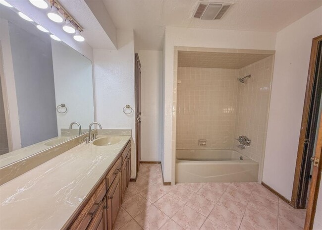 Building Photo - 3908 NW 68th St