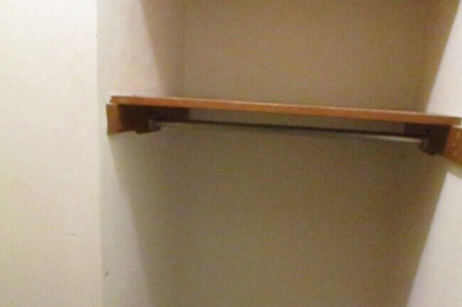 Building Photo - 704 Academy St