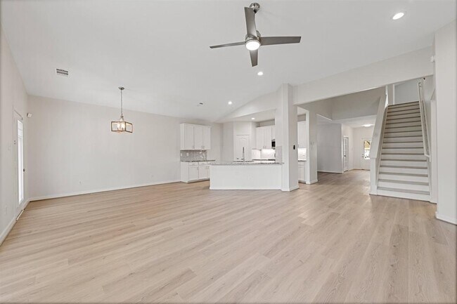 Building Photo - 16407 Azimuth Dr