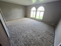Building Photo - 5579 S 2800 W