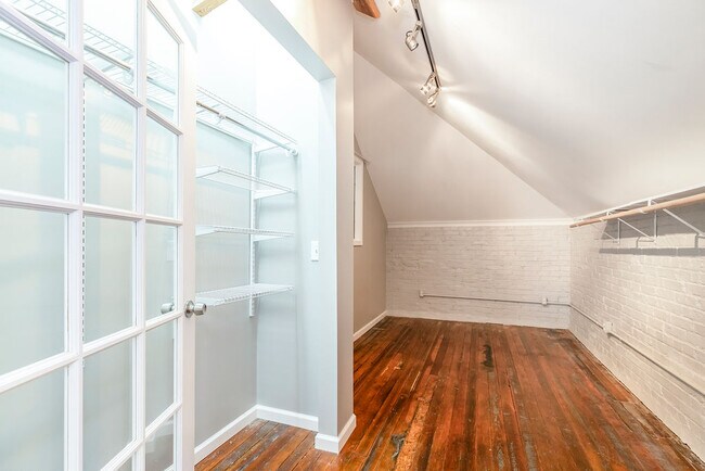 Walk-in Closet - 1216 E Armour Blvd