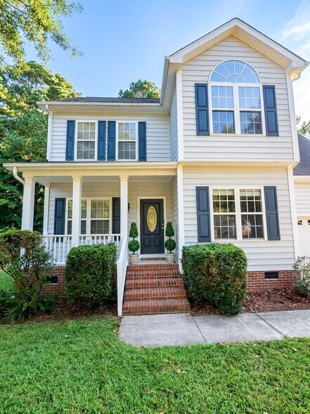 Building Photo - 305 Amaryllis Way